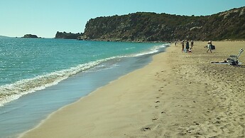 Despite Corona Summer Vacation on Southern Greek Beaches