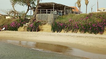 Despite Corona Summer Vacation on Southern Greek Beaches