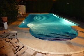 Bungalow 90m2, Airco 2, Pool 5x10, Sandy Beach 200m, Wifi, Carport for