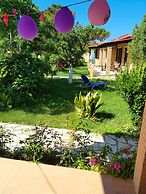 Beach House Yannis in Agios Gordios Beach on Corfu