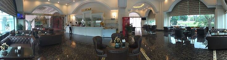 Hai Yen Luxury Hotel