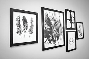 Candy Studio - Cismigiu Gardens - Quiet Room - Open Kitchen -smart Tv