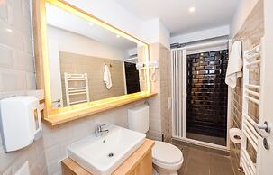 Belvedere Apartment - Victoria Avenue