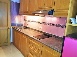 Spacious 3rd Floor Studio at Baan Suan Lalana