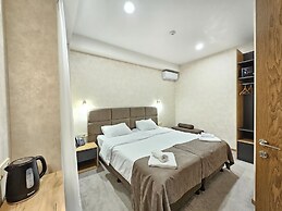 Brooch Boutique Hotel
