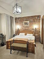 Brooch Boutique Hotel