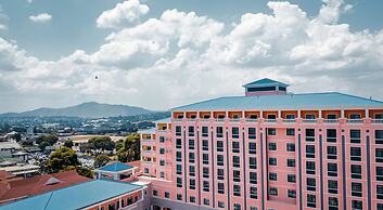 Golden Peacock Hotel Blantyre