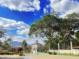 Golden Peacock Hotel Blantyre