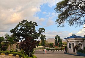 Golden Peacock Hotel Blantyre
