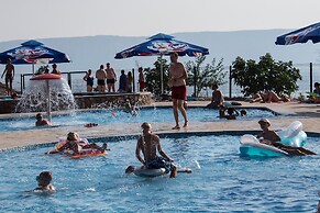 Queen Campagna mobile homes Klenovica