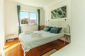 B20 - Sun and Pool Apartment