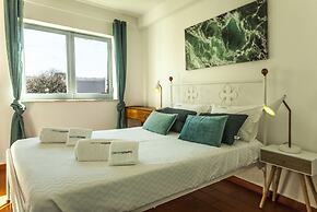 B20 - Sun and Pool Apartment