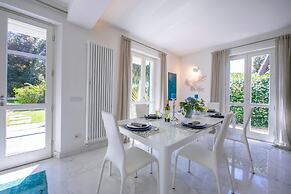 Villa Victor 100m from sea