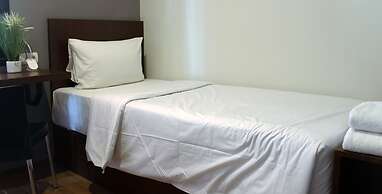 Amarilis near Sam Poo Kong