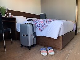 Amarilis near Sam Poo Kong