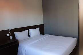 Amarilis near Sam Poo Kong