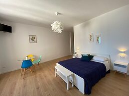 Mondello Beach Rooms