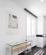 37.5m² homm Penthouse in Athens with 43m² Terrace