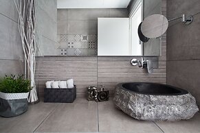 37.5m² homm Penthouse in Athens with 43m² Terrace