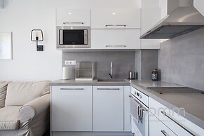 37.5m² homm Penthouse in Athens with 43m² Terrace