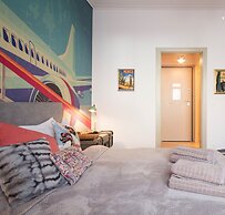 Urban Oasis homm Studio on Syntagma