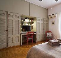 Urban Oasis homm Studio on Syntagma