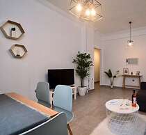 New Apartment in the heart of Koukaki Orlof str