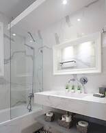 Acropolis homm Urban Oasis