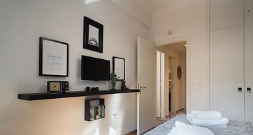 Acropolis homm Urban Oasis