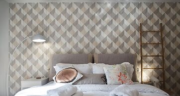 Acropolis homm Urban Oasis