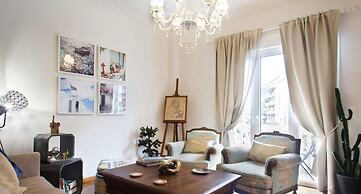 Acropolis homm Urban Oasis