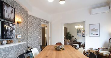 Acropolis homm Urban Oasis