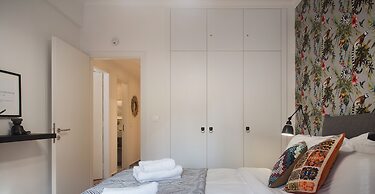 Acropolis homm Urban Oasis