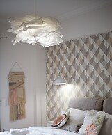 Acropolis homm Urban Oasis