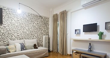 Acropolis homm Urban Oasis