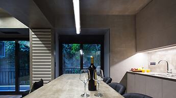 Urban Luxury homm Studio in Piraeus