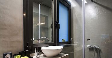 Urban Luxury homm Studio in Piraeus
