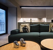 Urban Luxury homm Studio in Piraeus