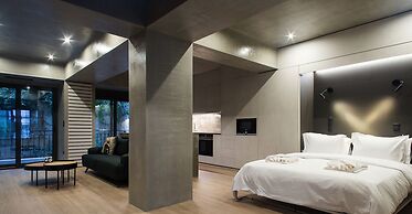 Urban Luxury homm Studio in Piraeus