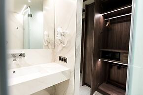 Ansares Hotel