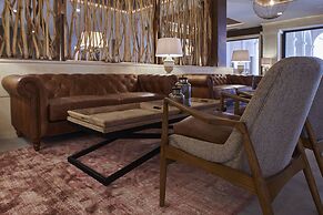 Ansares Hotel