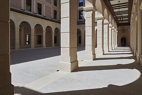 Ansares Hotel