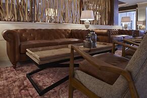 Ansares Hotel