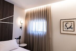 Ansares Hotel