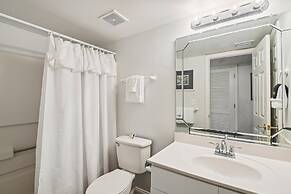 Seacrest 301AB is a 3 BR Gulf front on Okaloosa Island by RedAwning