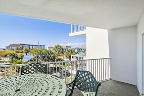 Seacrest 301AB is a 3 BR Gulf front on Okaloosa Island by RedAwning