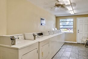 Venus 311 2 Bedroom Condo by Redawning