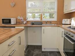 Jonstone Pines Lodge at Cayton Bay Holiday Park