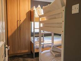 Jonstone Pines Lodge at Cayton Bay Holiday Park