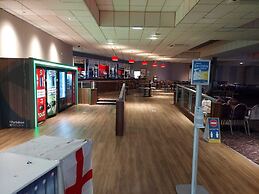 Jonstone Pines Lodge at Cayton Bay Holiday Park